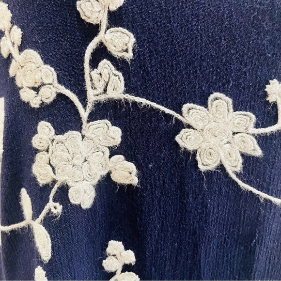 Umgee Blue And White Floral Embroidered Swing Dress Small - Picture 2 of 7
